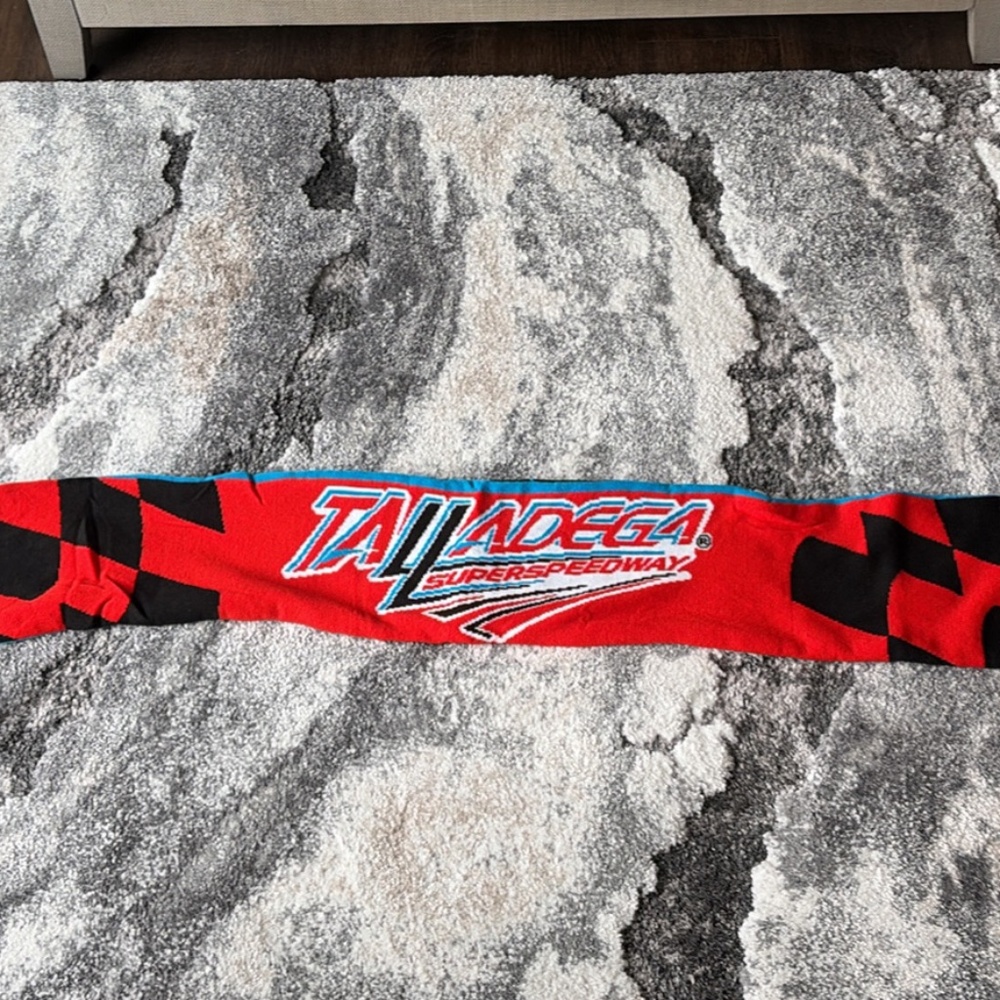 NWOT Talladega Superspeedway scarf